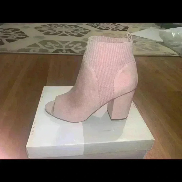 BP Blush Peep Toe Booties! 9 - Picture 2 of 8